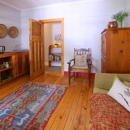 33 Berg Selfcatering Hotel Swellendam Bagian luar foto