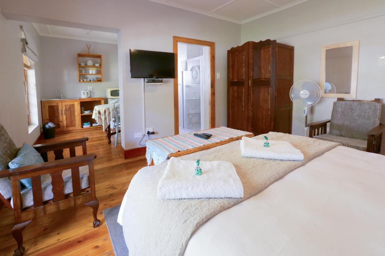 33 Berg Selfcatering Hotel Swellendam Bagian luar foto