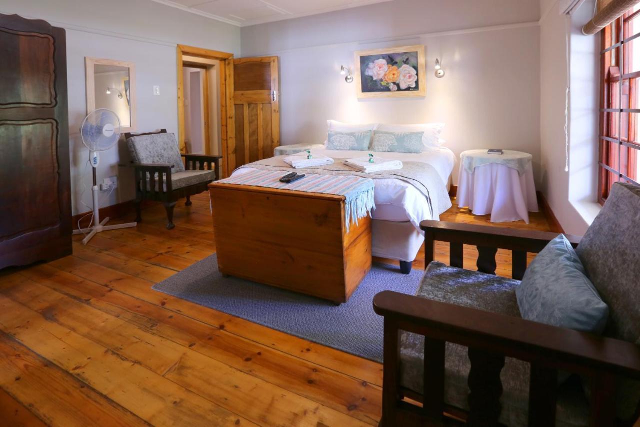 33 Berg Selfcatering Hotel Swellendam Bagian luar foto