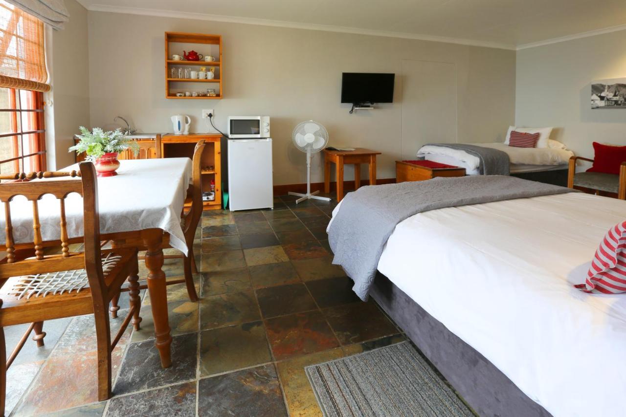 33 Berg Selfcatering Hotel Swellendam Bagian luar foto