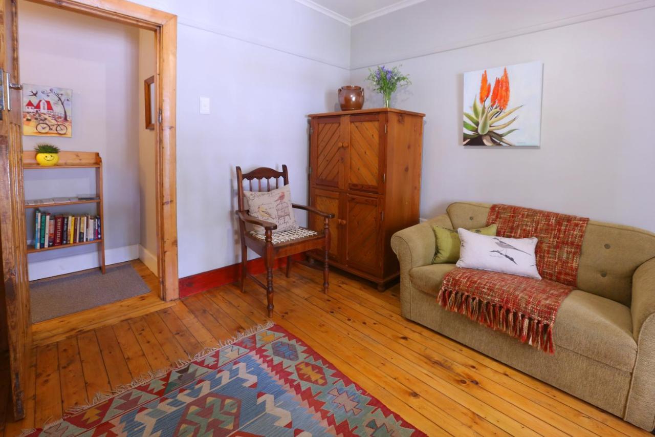 33 Berg Selfcatering Hotel Swellendam Bagian luar foto