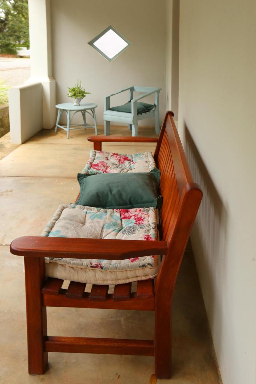 33 Berg Selfcatering Hotel Swellendam Bagian luar foto
