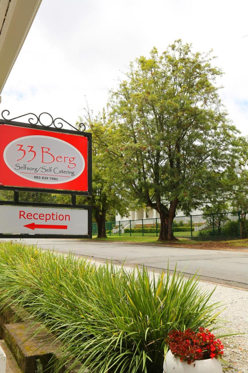 33 Berg Selfcatering Hotel Swellendam Bagian luar foto