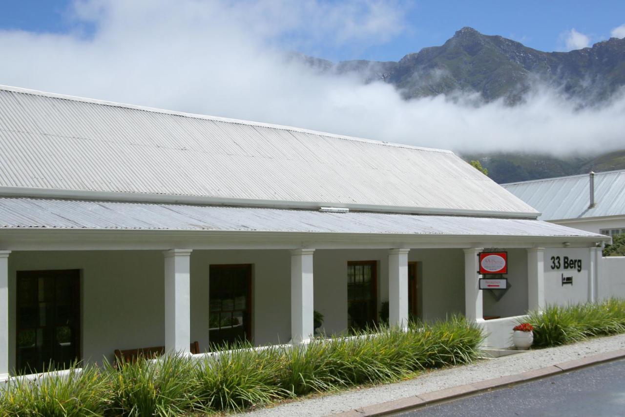 33 Berg Selfcatering Hotel Swellendam Bagian luar foto